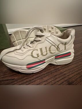 Gucci White Leather Sneaker with Green & Red Web Stripe